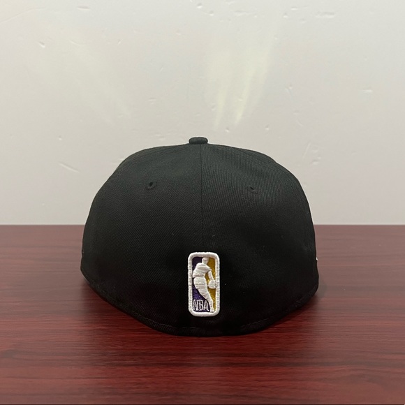 New Era, 59Fifty Fitted Hat, Los Angeles Lakers, 17x Champions, Black - Picture 4 of 10